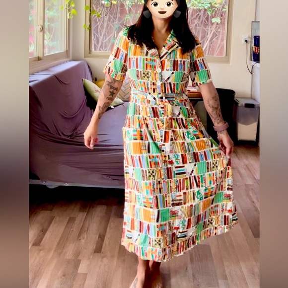 JOANIE CLOTHING Dress Midi fit with cute book print Vintage look - Picture 4 of 4